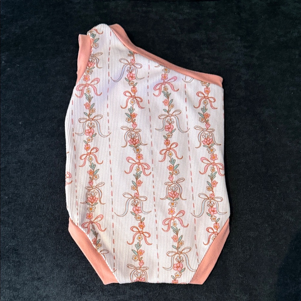 One shoulder - Charming Floral and Boot Print Kids Bodysuits - Picture 2 of 6